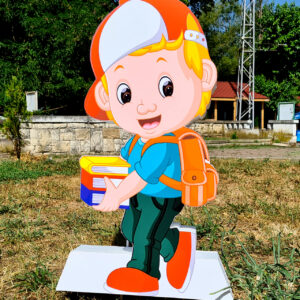 Figura 3D - Băiat cu rucsac, purtând manuale