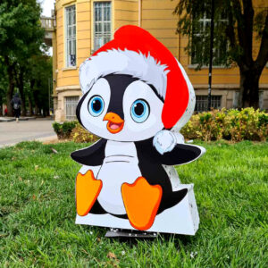 17 Figura 3D - PINGUIN cu şapcă de crăciun